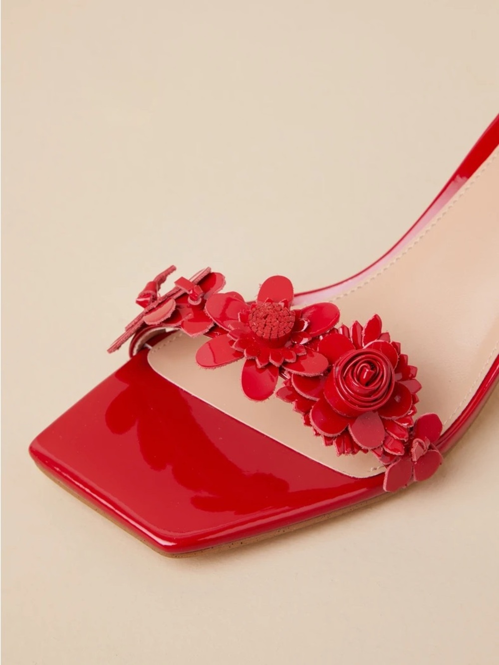 NWOT Steve Madden Rosalea Red Patent Flower Slingback Kitten Heel Sandals 9.5 - Picture 4 of 7